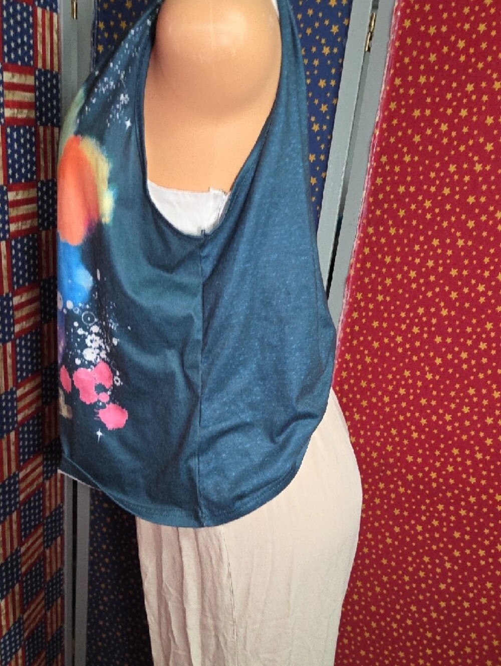 Light Blue and Teal Stretch Tank Top - XL - Picture 3 of 4